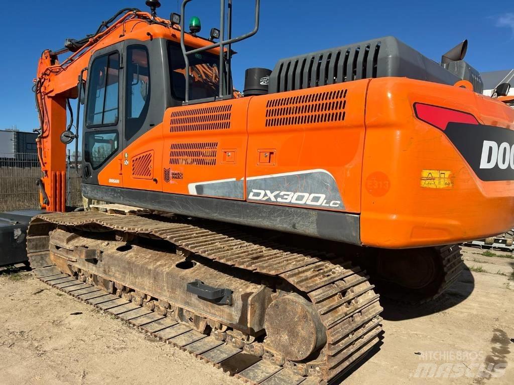 Doosan DX 300 LC-5 Bagri goseničarji