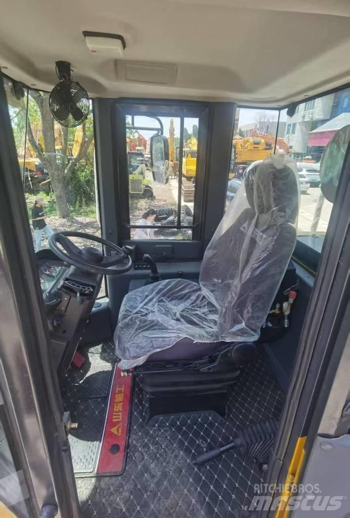 SDLG L 958 F Kolesni nakladalci