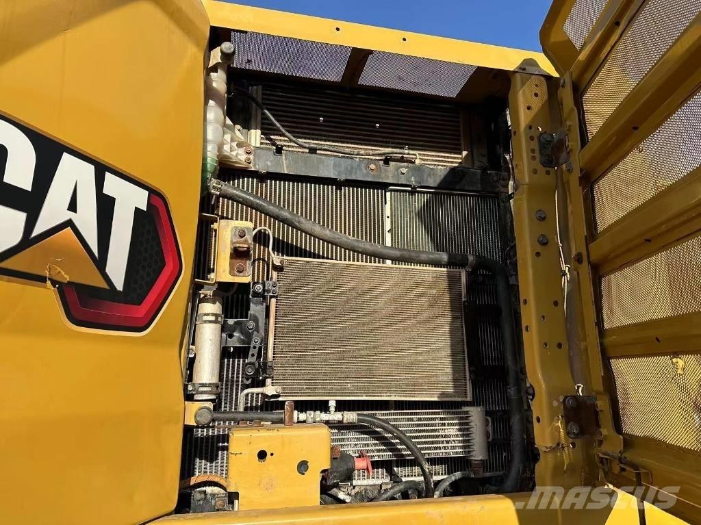 CAT 320GC Bagri goseničarji