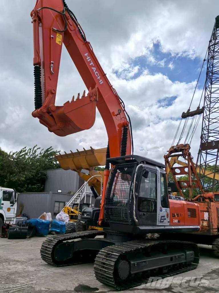 Hitachi ZX 240 HG Bagri goseničarji
