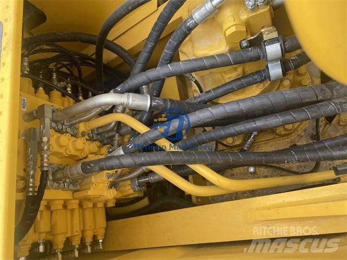 Komatsu PC 240 -8 Bagri goseničarji