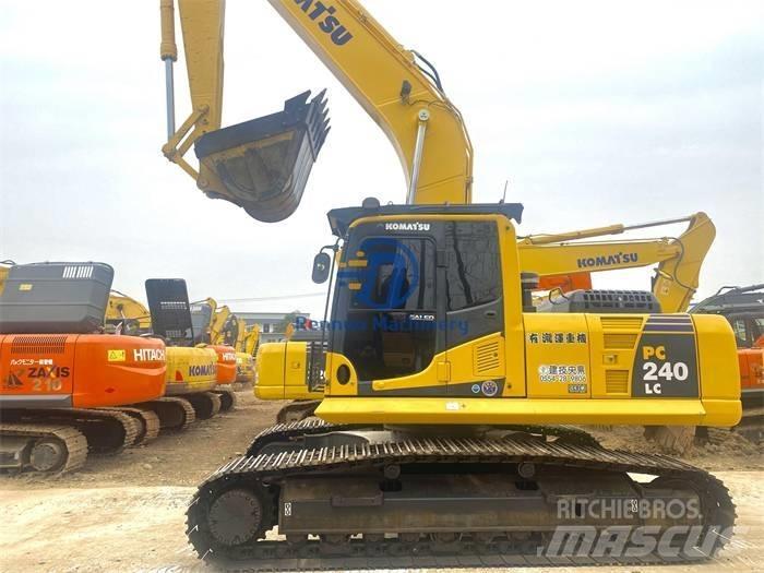 Komatsu PC 240 -8 Bagri goseničarji