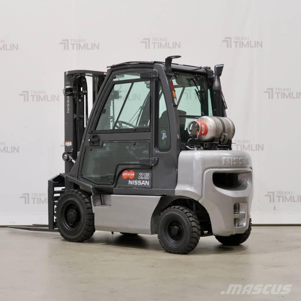 Nissan U1D2A25LO Plinski viličarji
