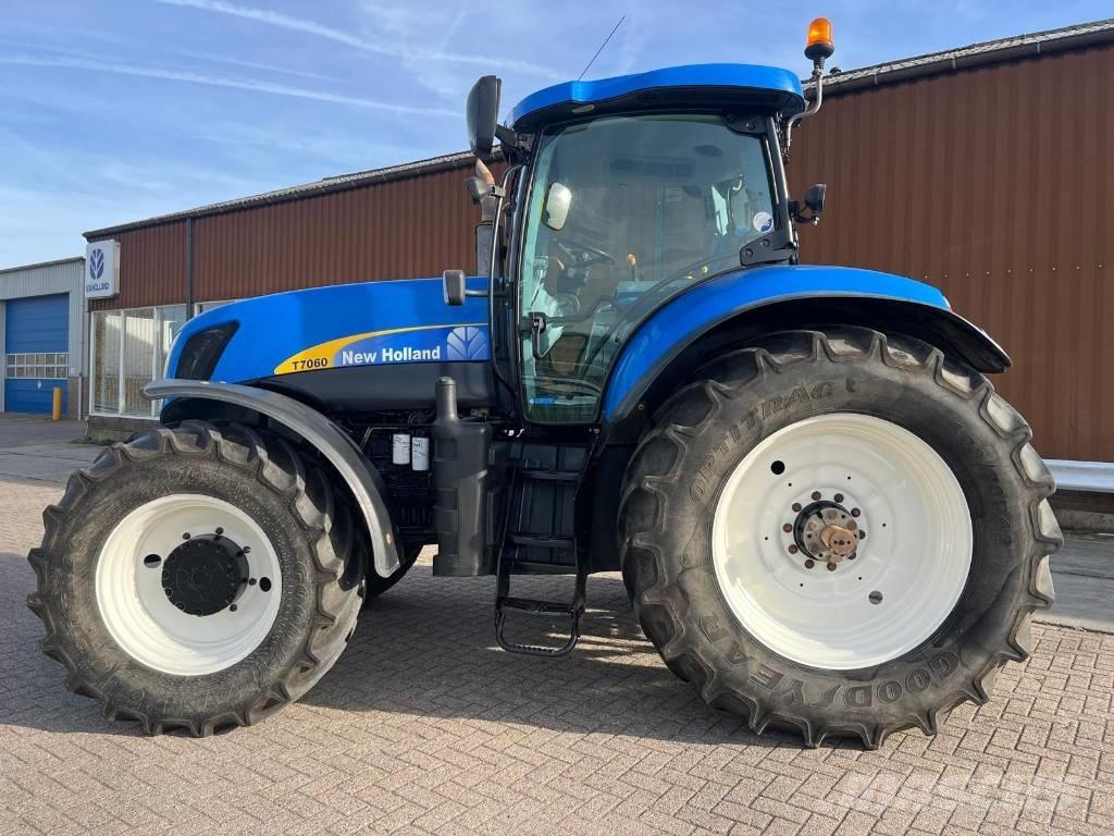 New Holland T7060 Traktorji