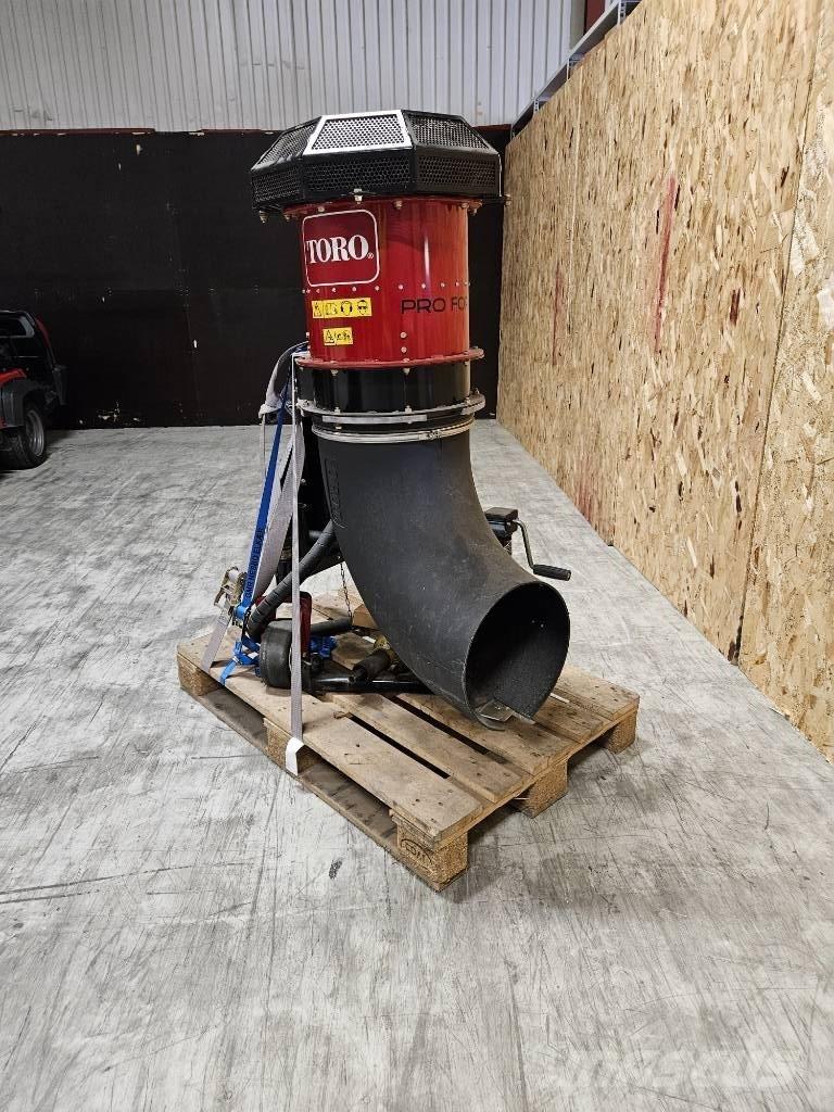 Toro ProForce Oprema za odstranjevanje razbitin