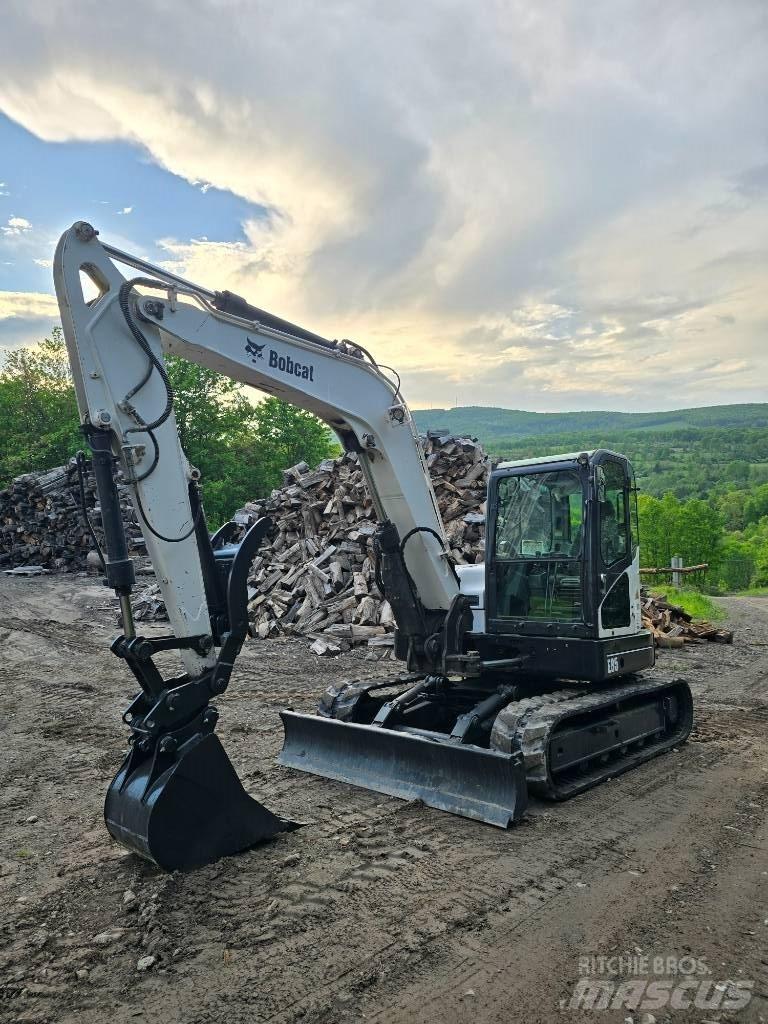 Bobcat E 85 Bagri goseničarji