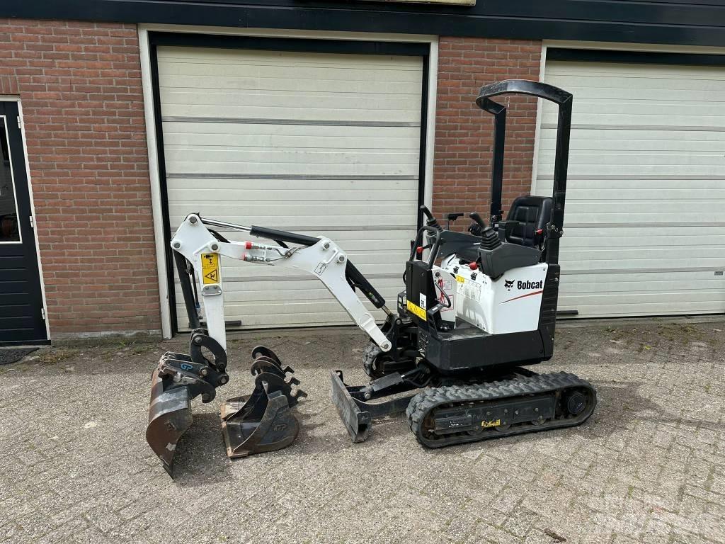 Bobcat E 10z Mini bagri <7t