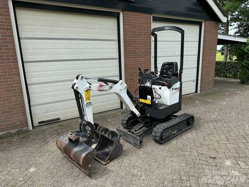 Bobcat E 10z Mini bagri <7t