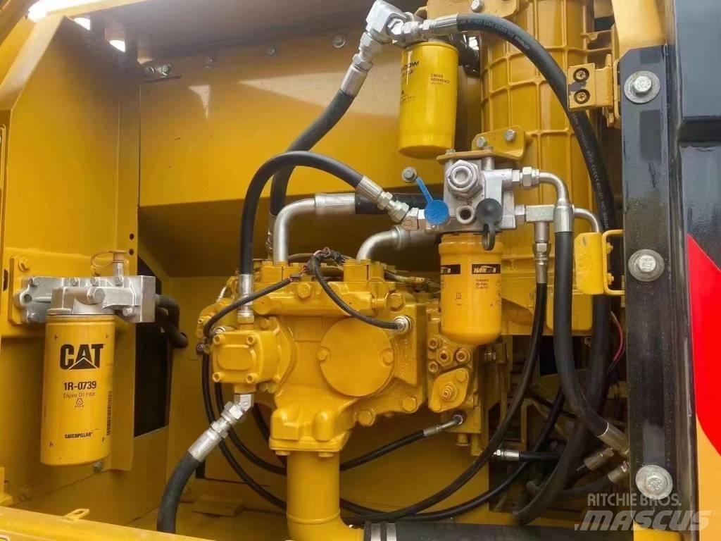 CAT 320 D Bagri goseničarji