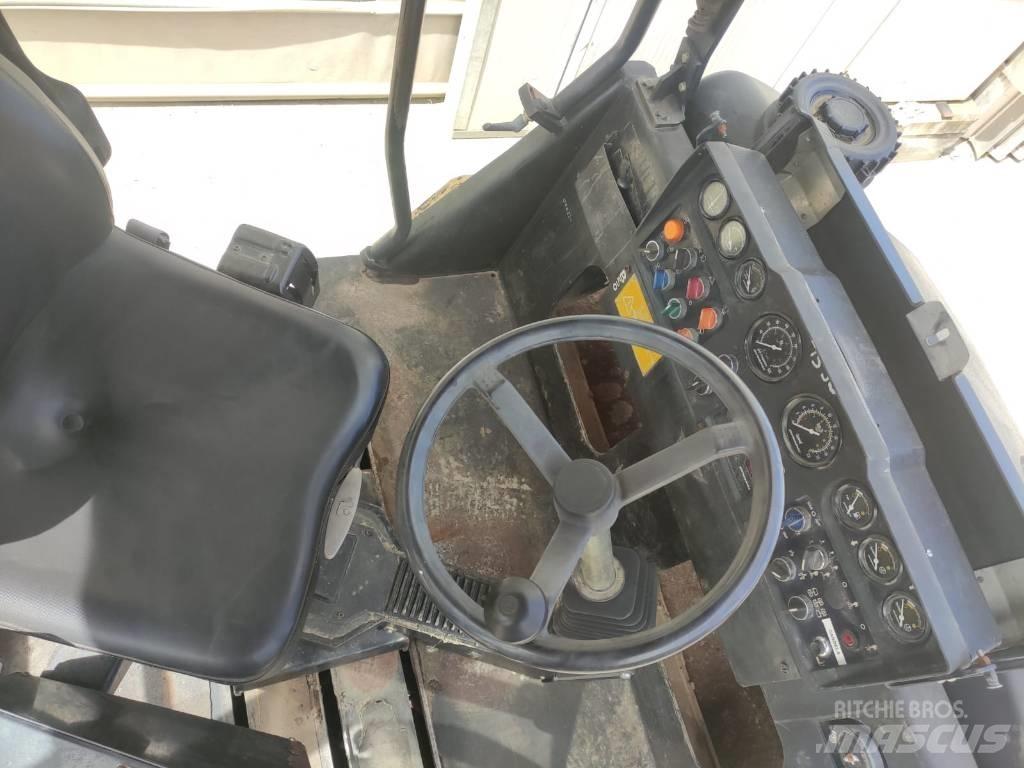 Dynapac CC 232 HF Dvojni valjarji