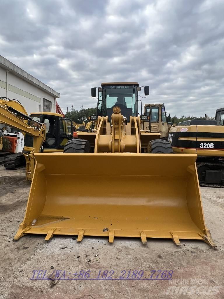 CAT 966L Kolesni nakladalci