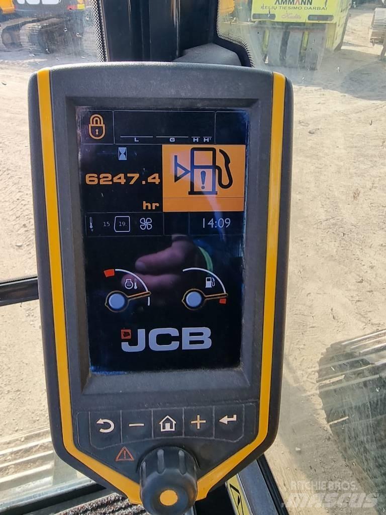 JCB JS 130 LC Bagri goseničarji
