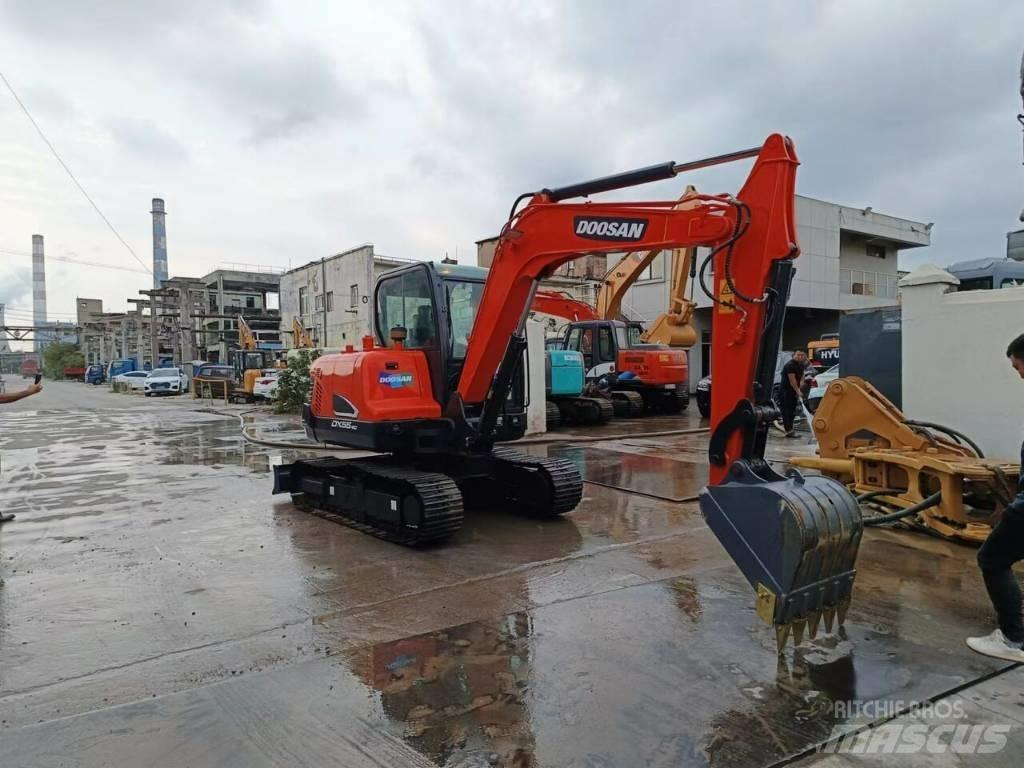 Doosan DX 55 Mini bagri <7t