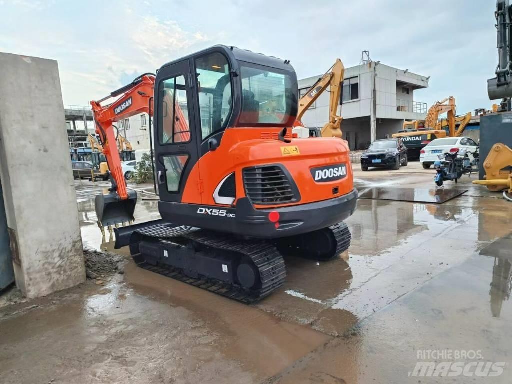 Doosan DX 55 Mini bagri <7t