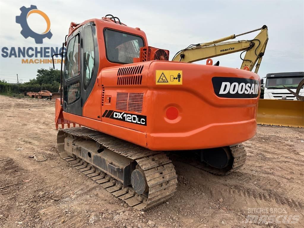 Doosan DX 120 Bagri goseničarji