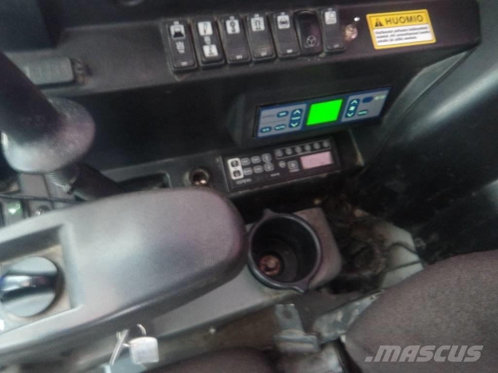 Takeuchi TB 295 W Bagri na kolesih