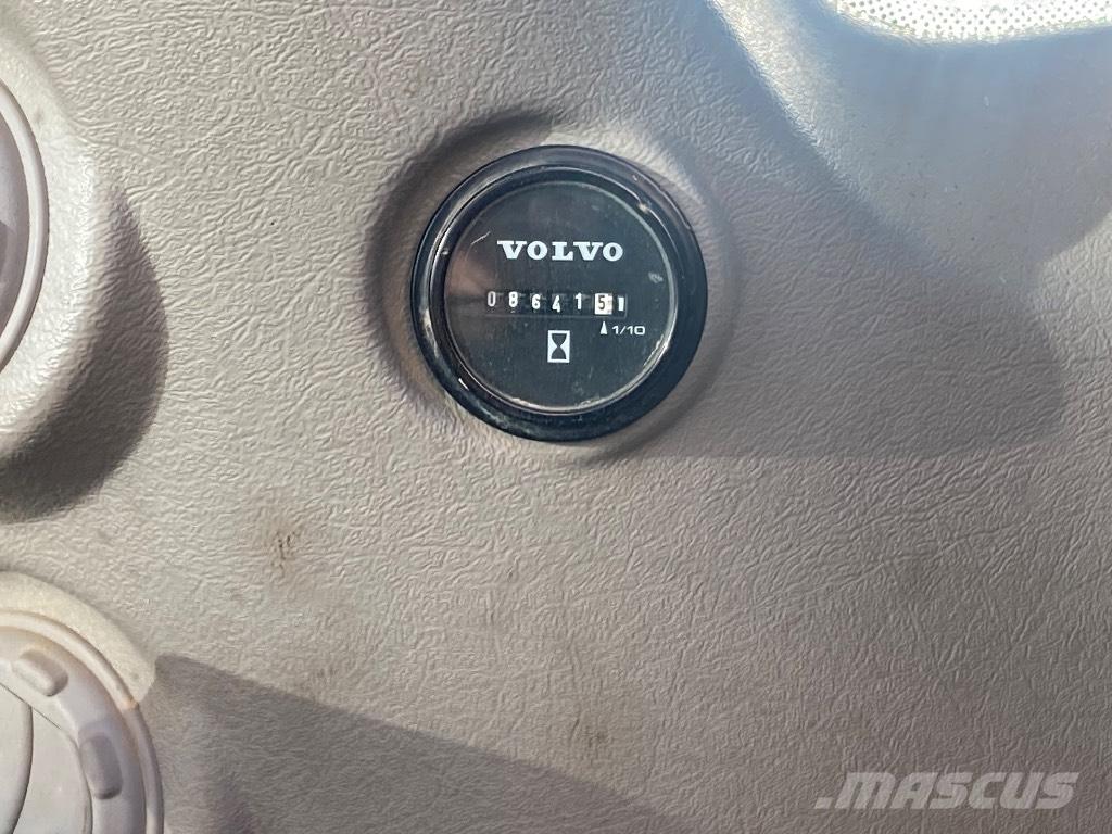 Volvo EC 140 DL Bagri goseničarji