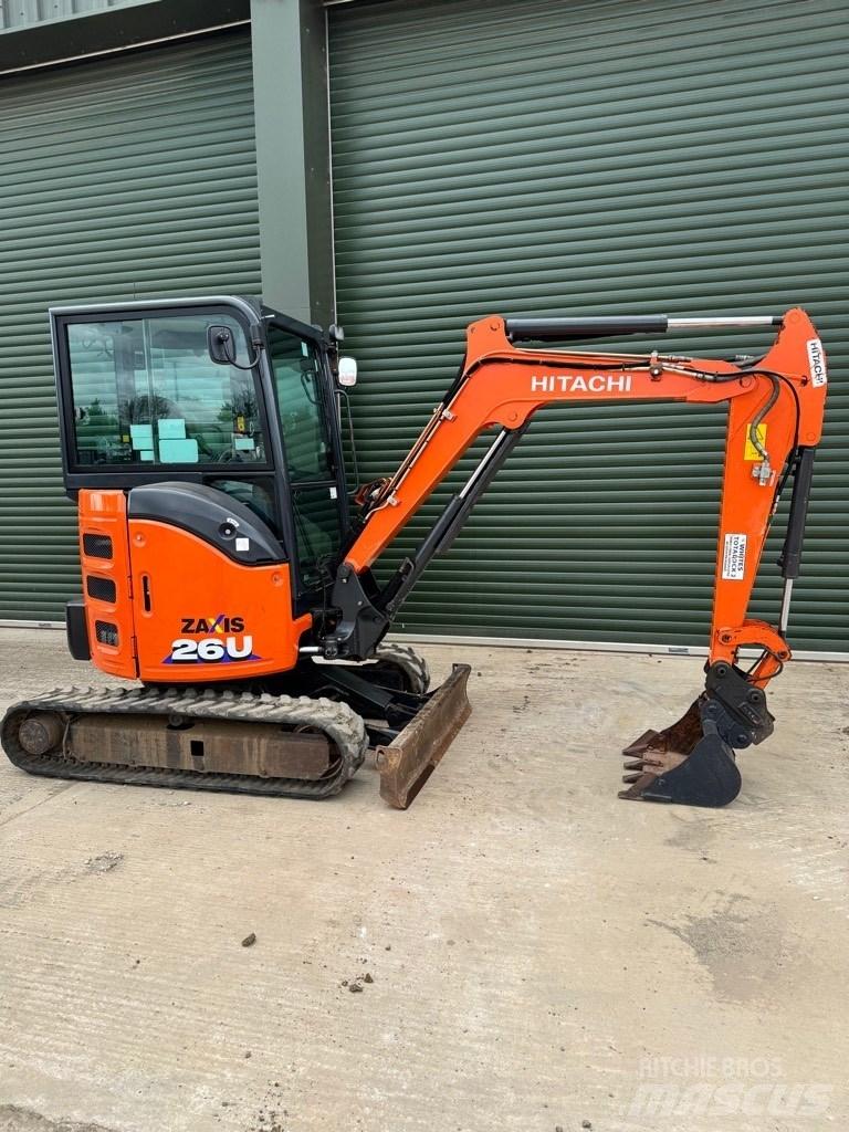 Hitachi 26U-6 CR Mini bagri <7t