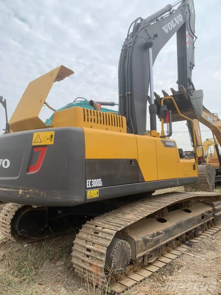 Volvo EC 300 D L Bagri goseničarji