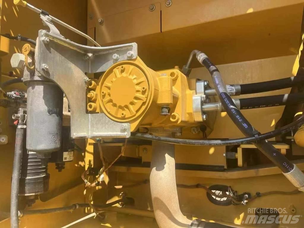 CAT 330 Bagri goseničarji