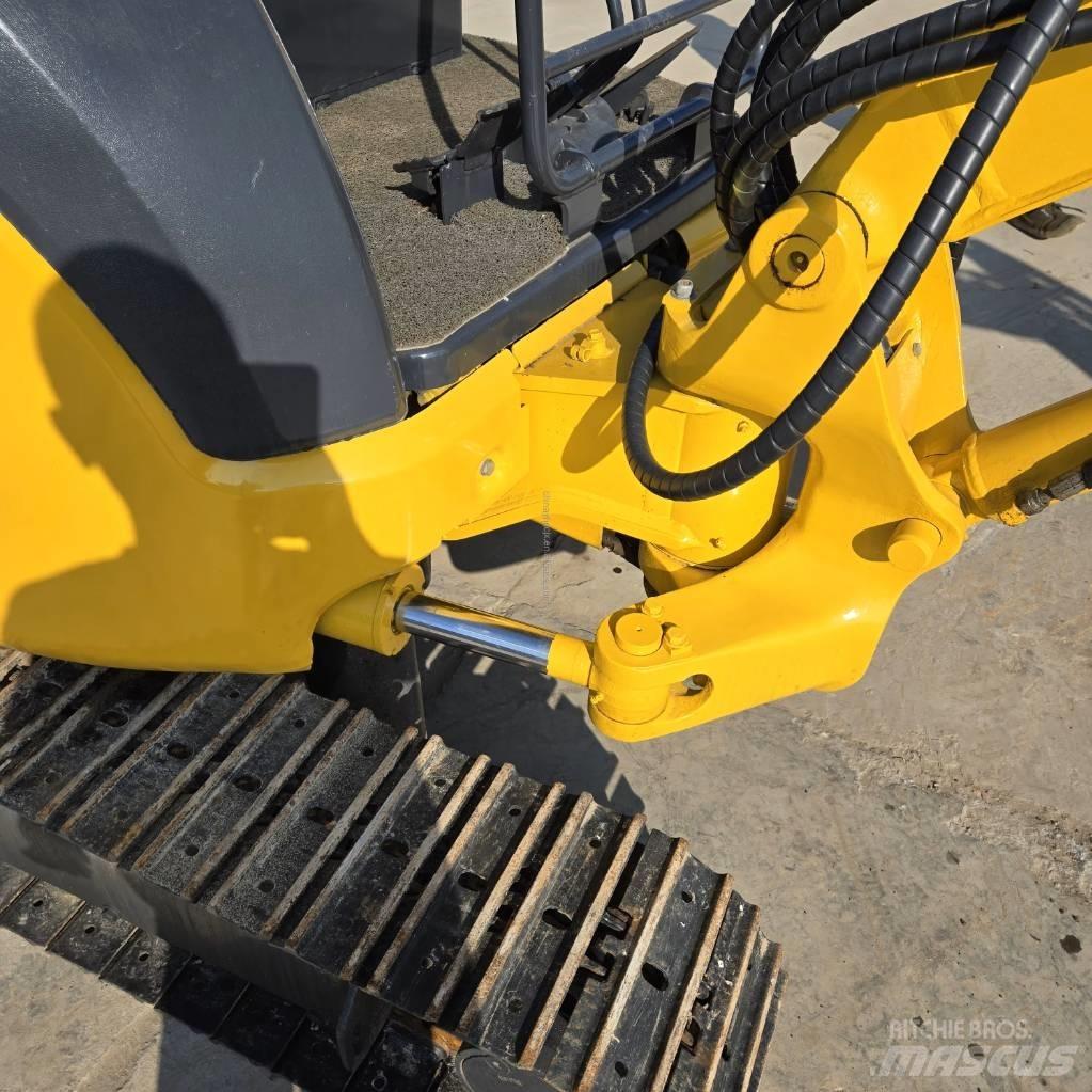 Komatsu PC 35 Mini bagri <7t