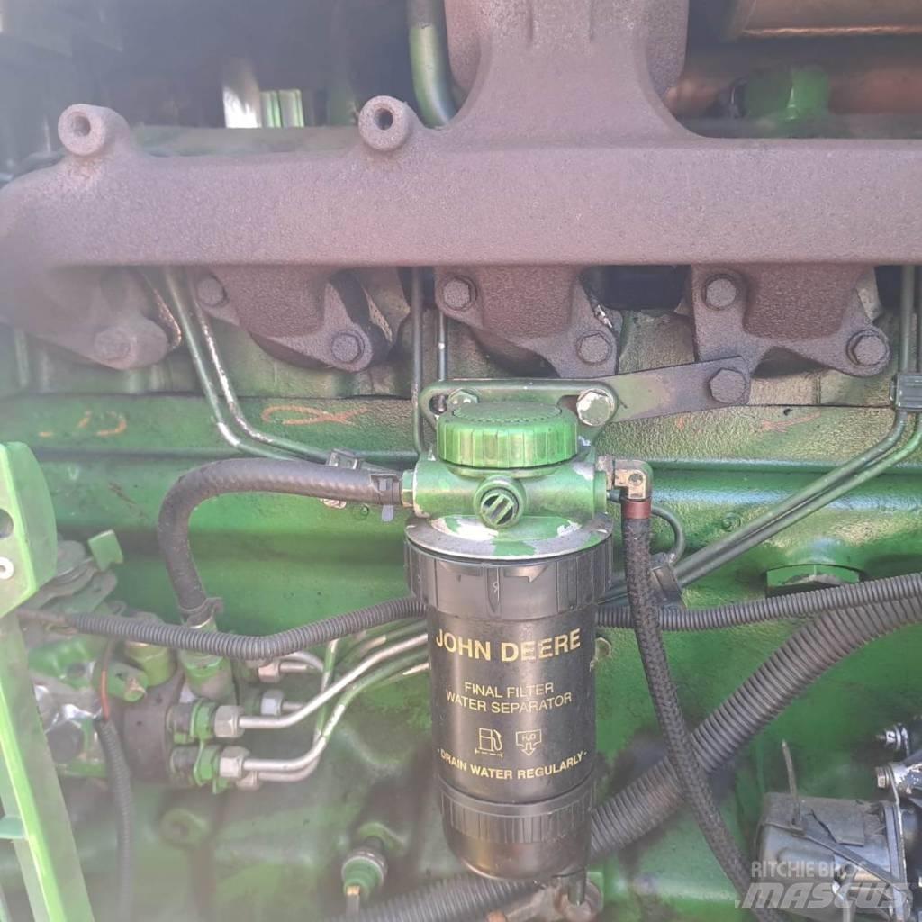 John Deere 6900 Traktorji