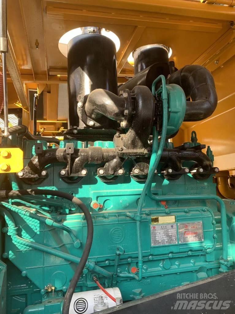 SDLG L958 L Kolesni nakladalci