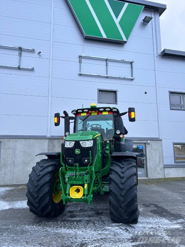 John Deere 6250 R Traktorji