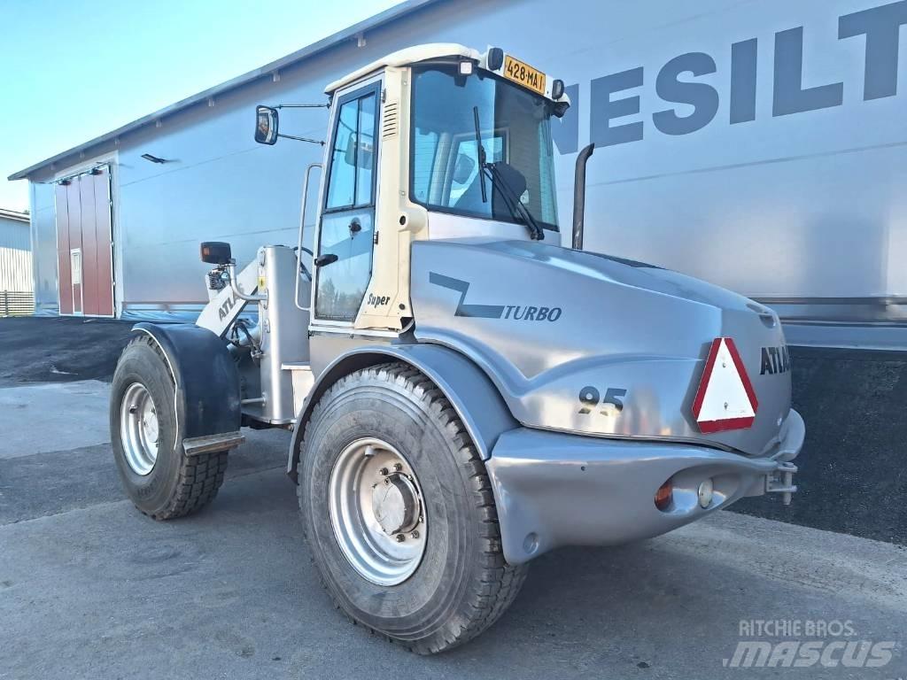 Atlas 95 SUPER Kolesni nakladalci