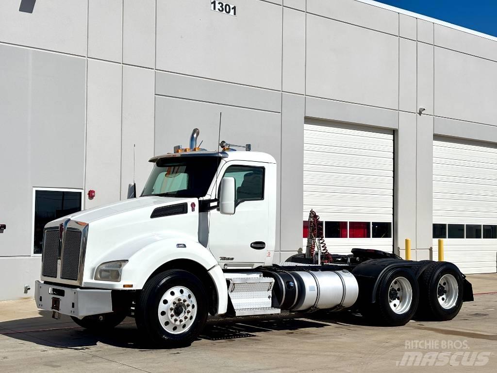 Kenworth T 880 Vlačilci