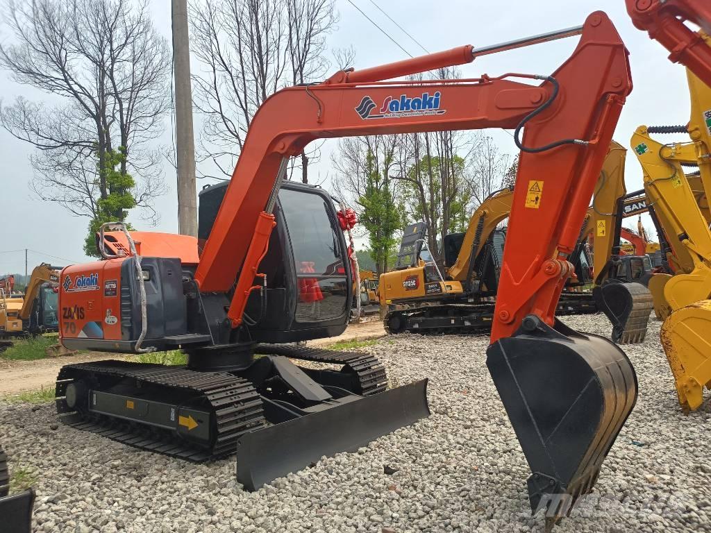 Hitachi ZX 70 Midi bagri 7t – 12t