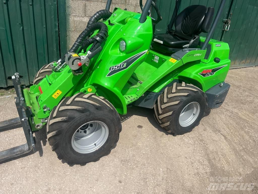 Avant 650 i Kolesni nakladalci