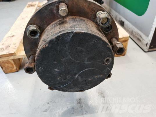 Komatsu WA 90 axle Osi