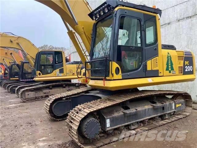 Komatsu PC 200 Bagri goseničarji