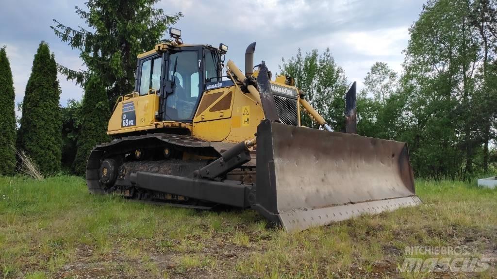 Komatsu D65PX-16 Buldožerji goseničarji