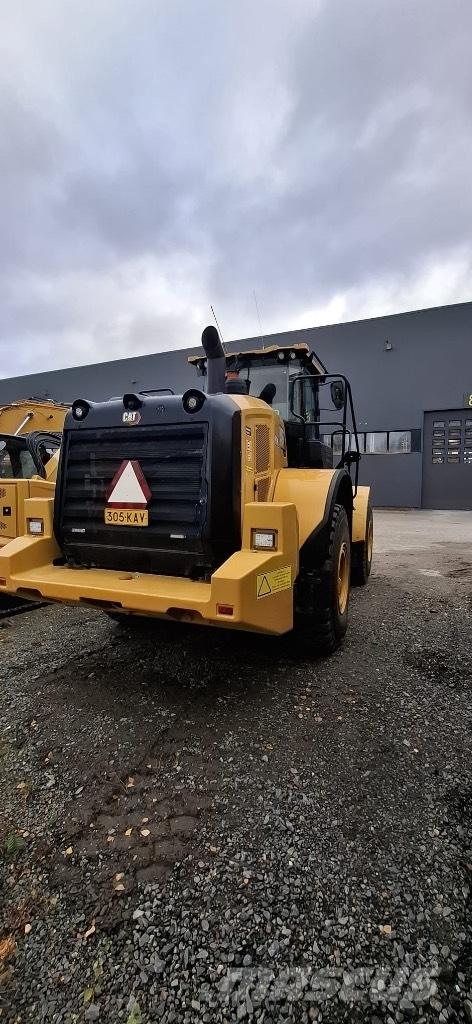 CAT 962 M Kolesni nakladalci