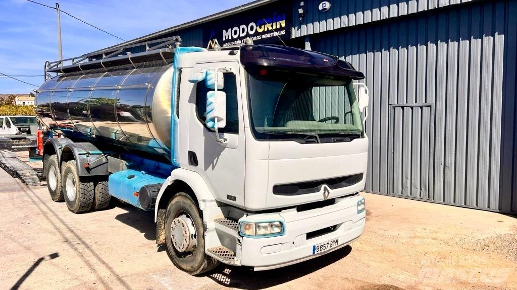 Renault 320.26 Tovornjaki cisterne