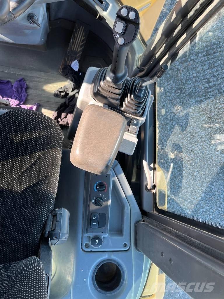 Volvo L 30 G Kolesni nakladalci
