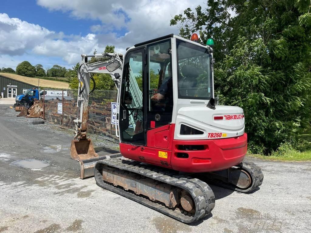 Takeuchi TB 260 Mini bagri <7t