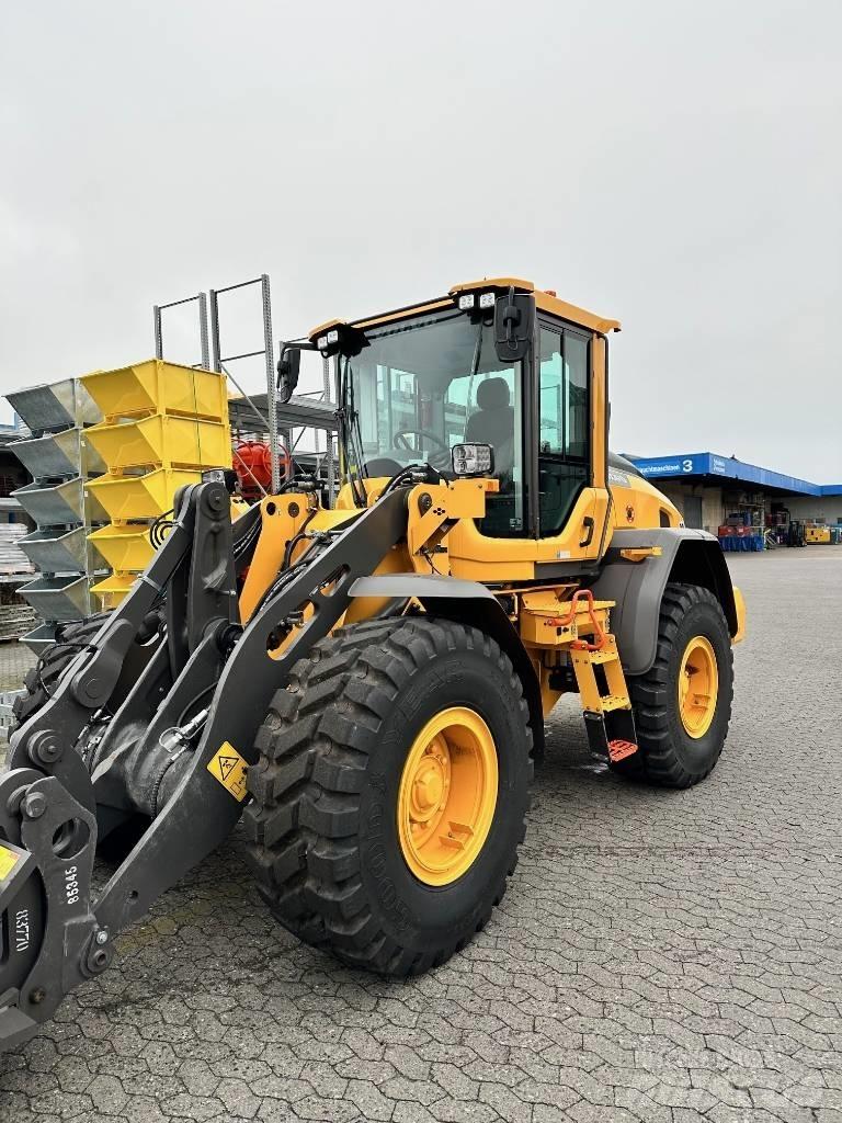 Volvo Radlader L60H Kolesni nakladalci