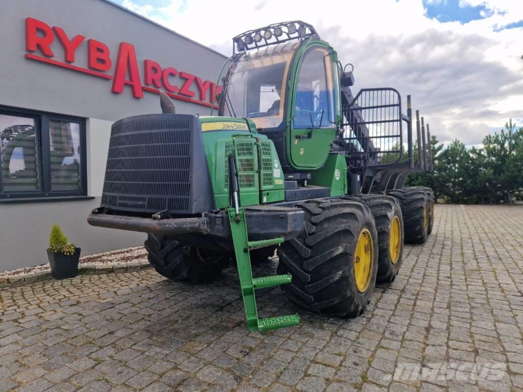 John Deere 1110 E Forwarderji