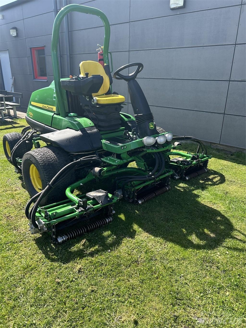 John Deere 7700A Kosilnice za zunanji prostor