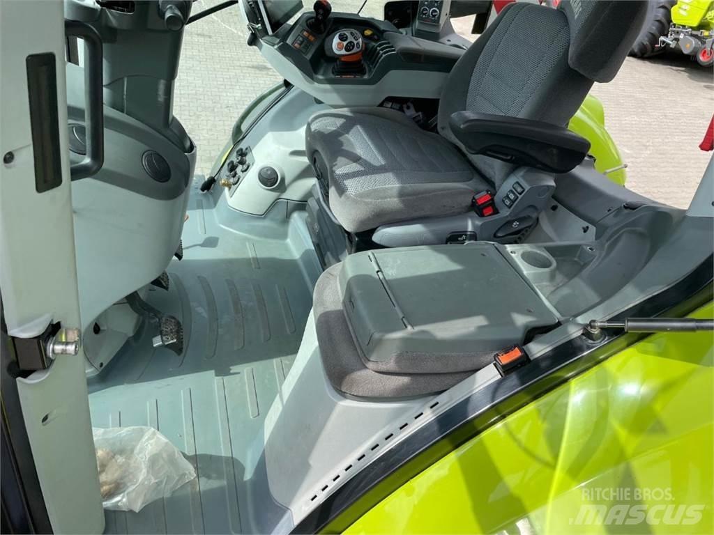 CLAAS Axion 810 CM Traktorji
