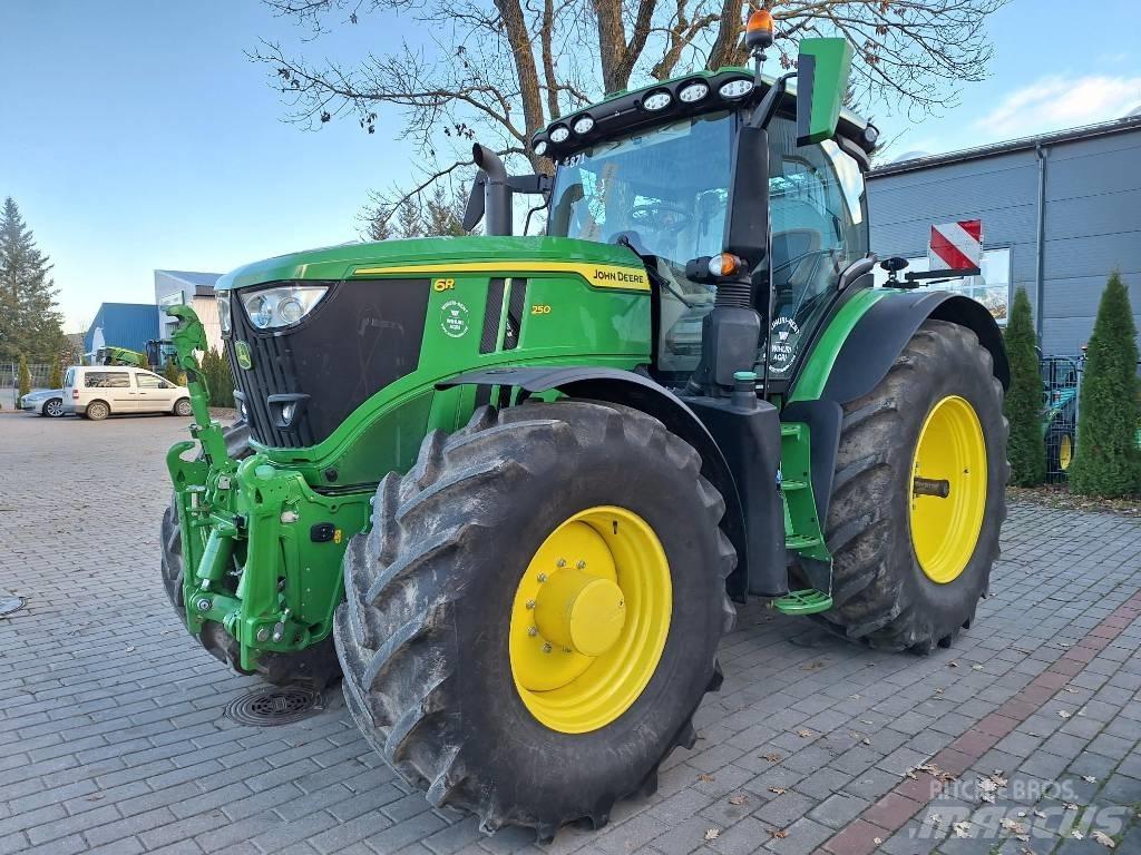 John Deere 6R250 Traktorji