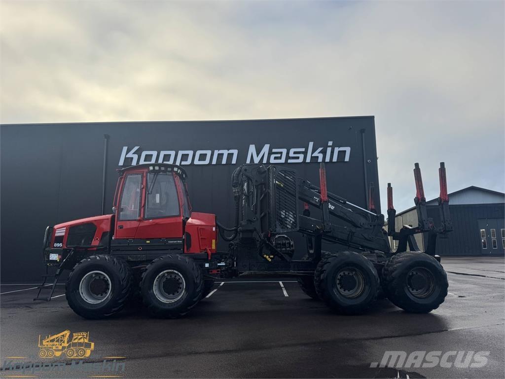 Komatsu 895 Forwarderji
