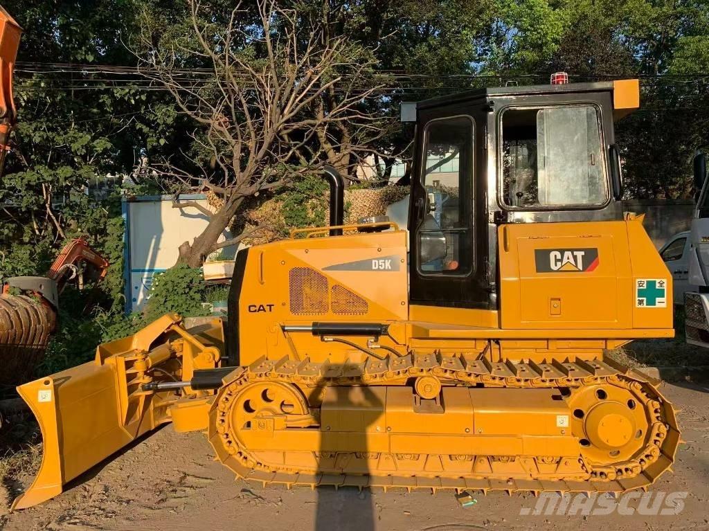 CAT D 5 K Buldožerji goseničarji
