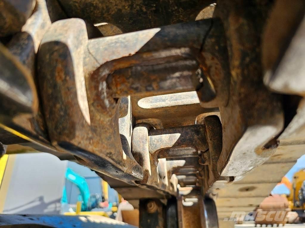 Kobelco SK210LC-9 Bagri goseničarji