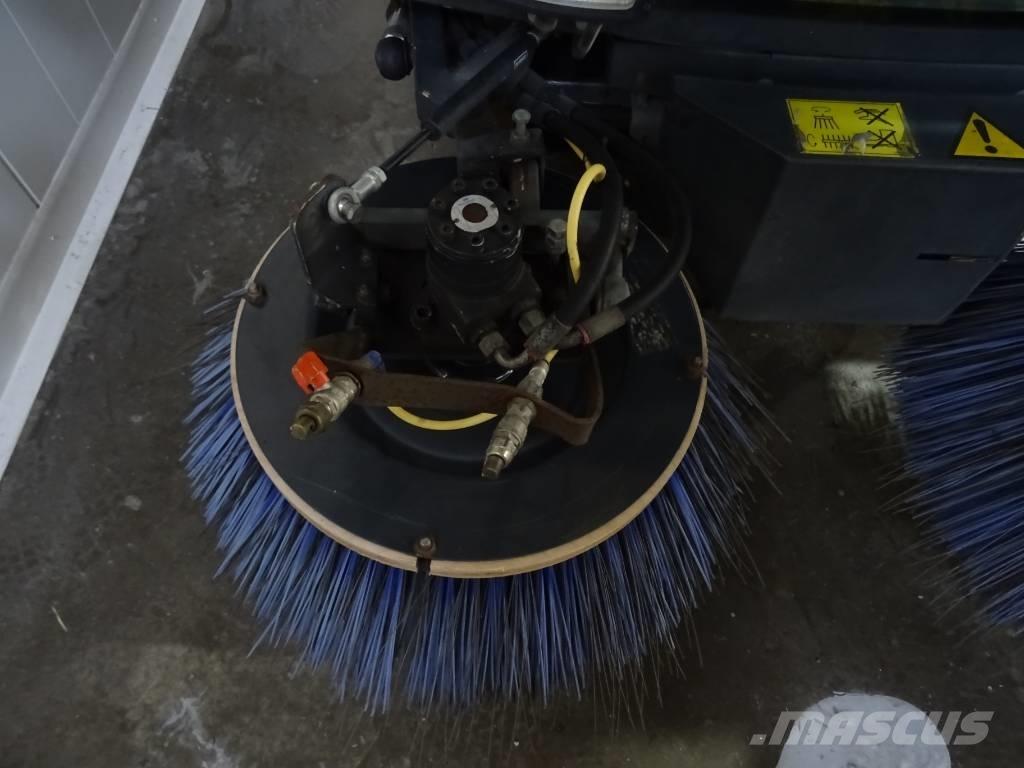 Dulevo 200 Quattro Cestni pometači