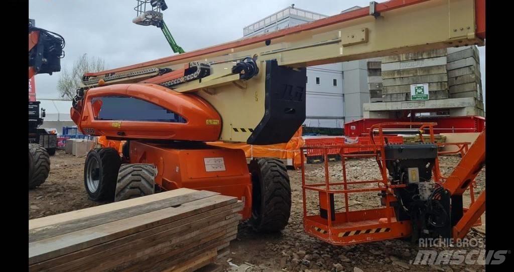 JLG 1250 AJP Zglobne dvižne ploščadi