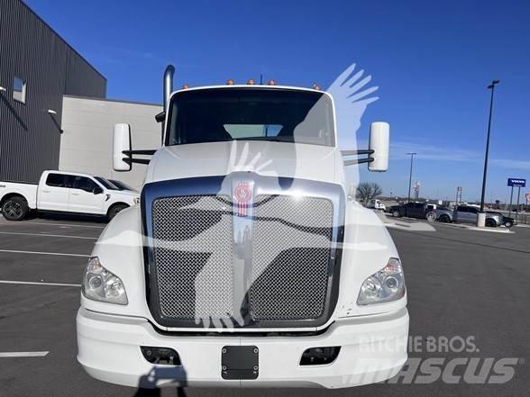 Kenworth T680 Vlačilci